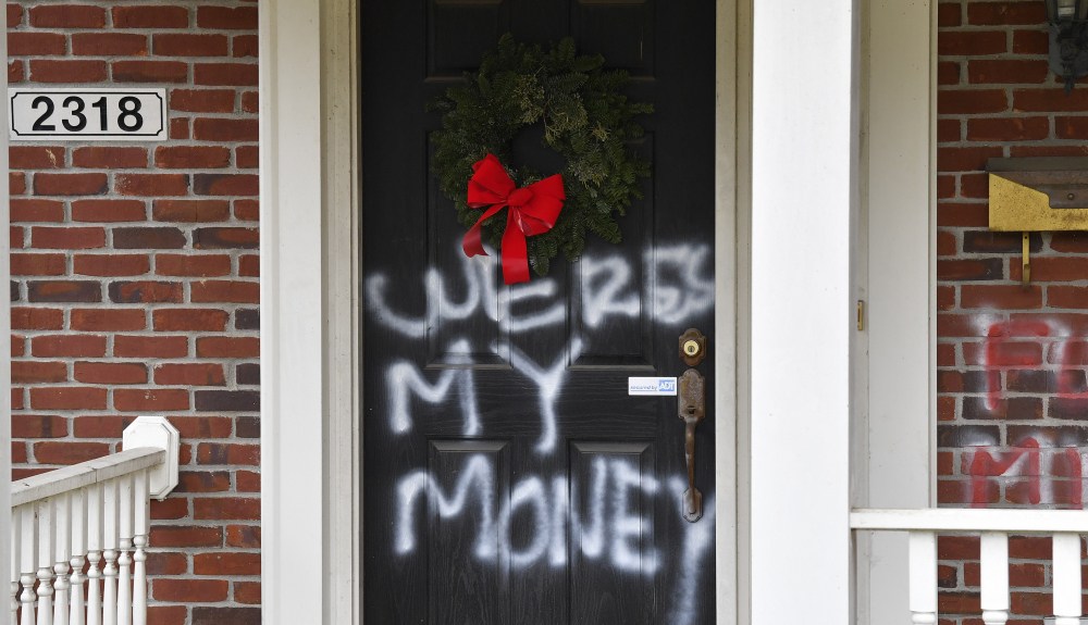 APTOPIX_McConnell_Vandalism_26772