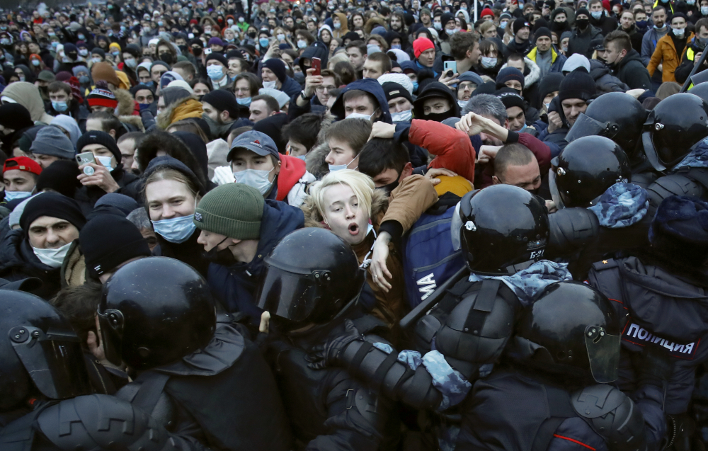 APTOPIX_Russia_Navalny_Protests_87272