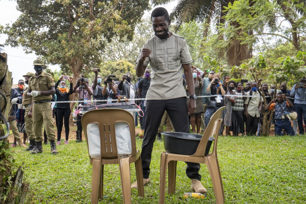 APTOPIX_Uganda_Election_25750