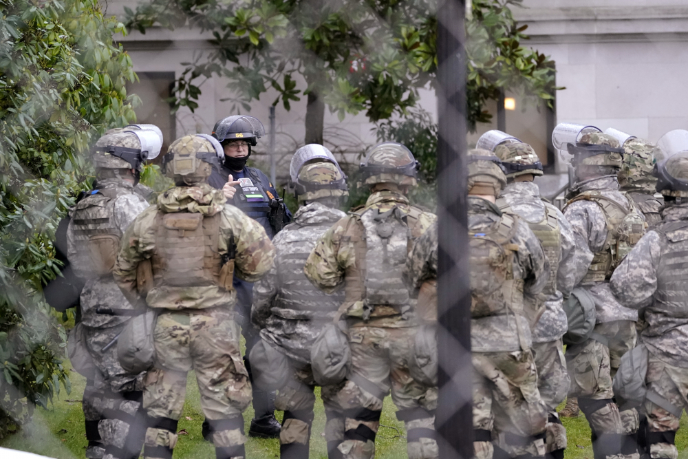 Capitol_Breach_Statehouses_22475