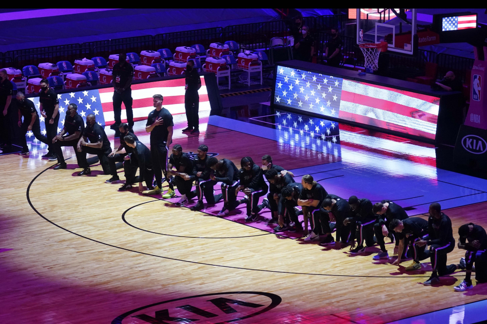 Celtics_Heat_Basketball_42407