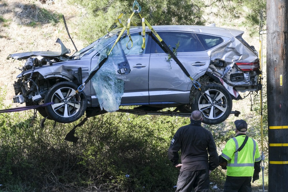 APTOPIX_Tiger_Woods_Vehicle_Crash_Golf_26118