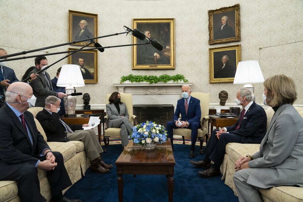 Joe Biden, Ben Cardin, Shelley Moore Capito, Kamala Harris, Tom Carper, Jim Inhofe