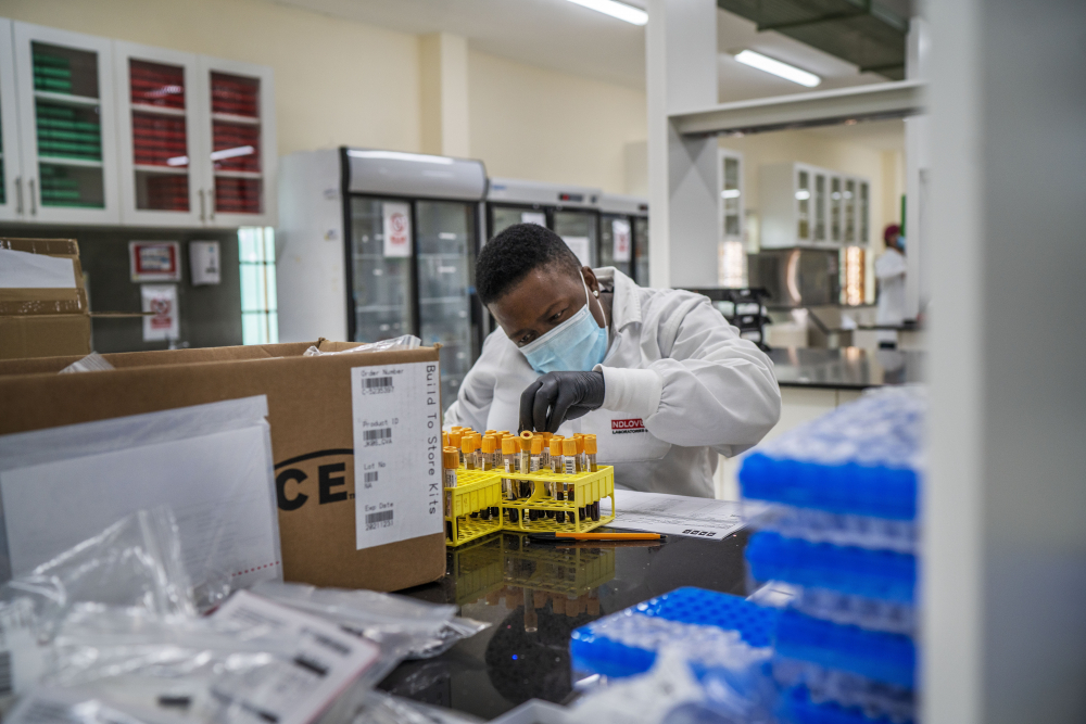 South_Africa_Virus_Outbreak_Vaccine_34294
