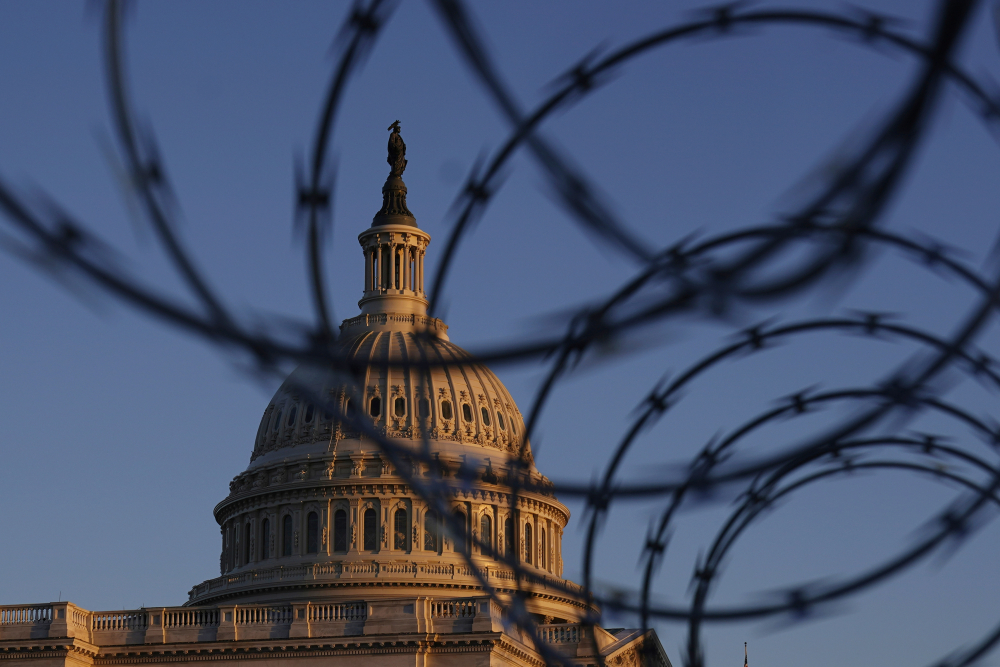 APTOPIX_Capitol_Breach_Threat_11655