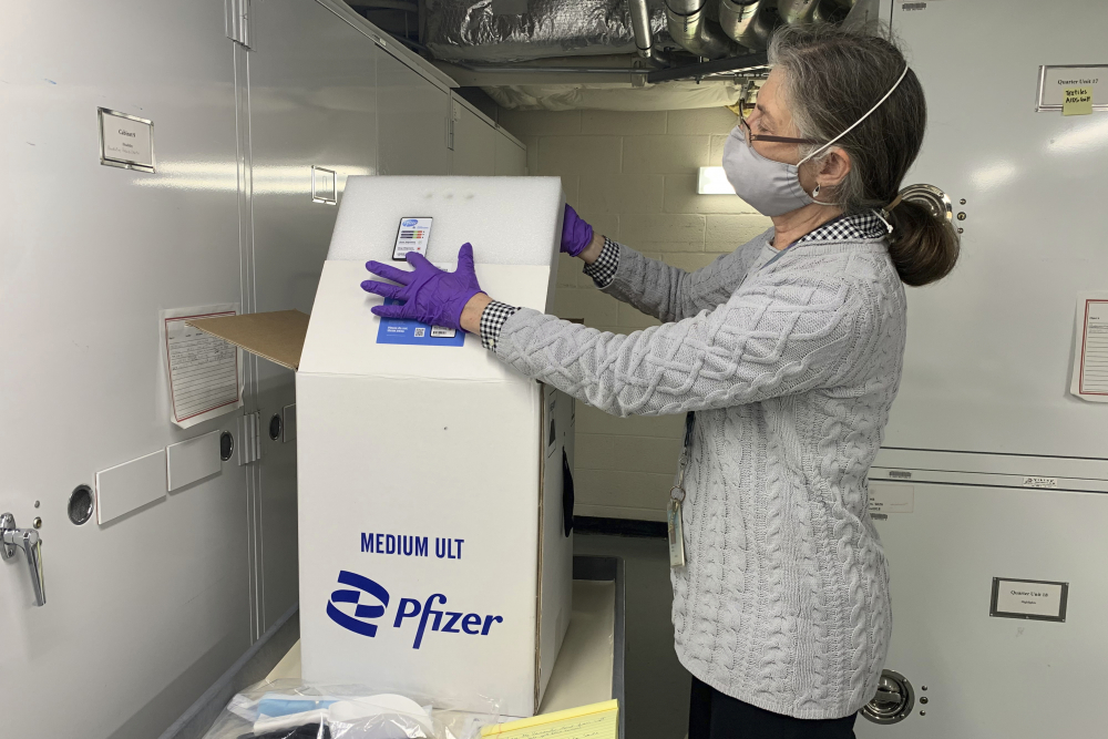 Virus_Outbreak_Smithsonian_56063
