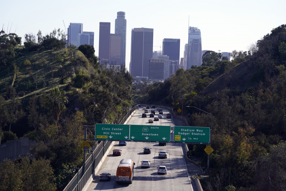 Virus_Outbreak_Vehicle_Travel_59024