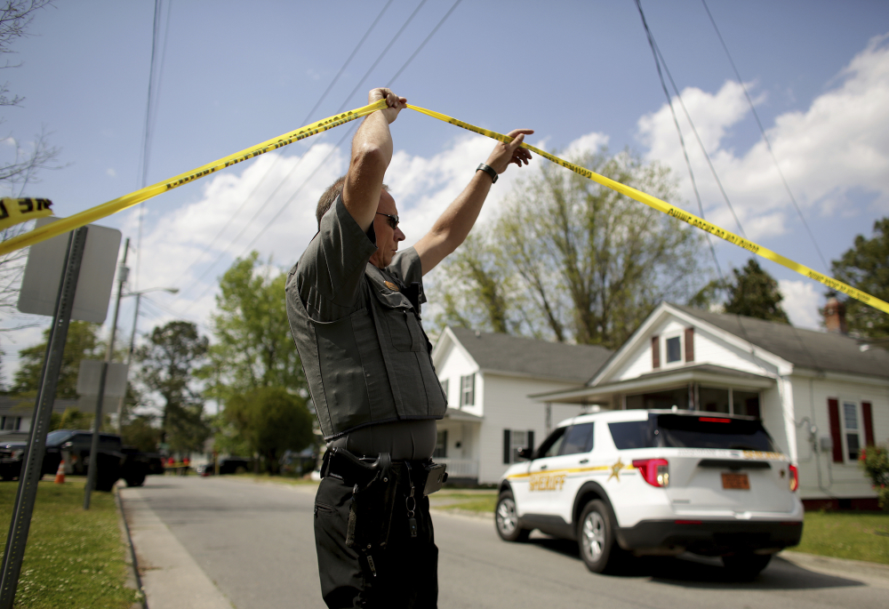 APTOPIX_North_Carolina_Deputy_Shooting_65035
