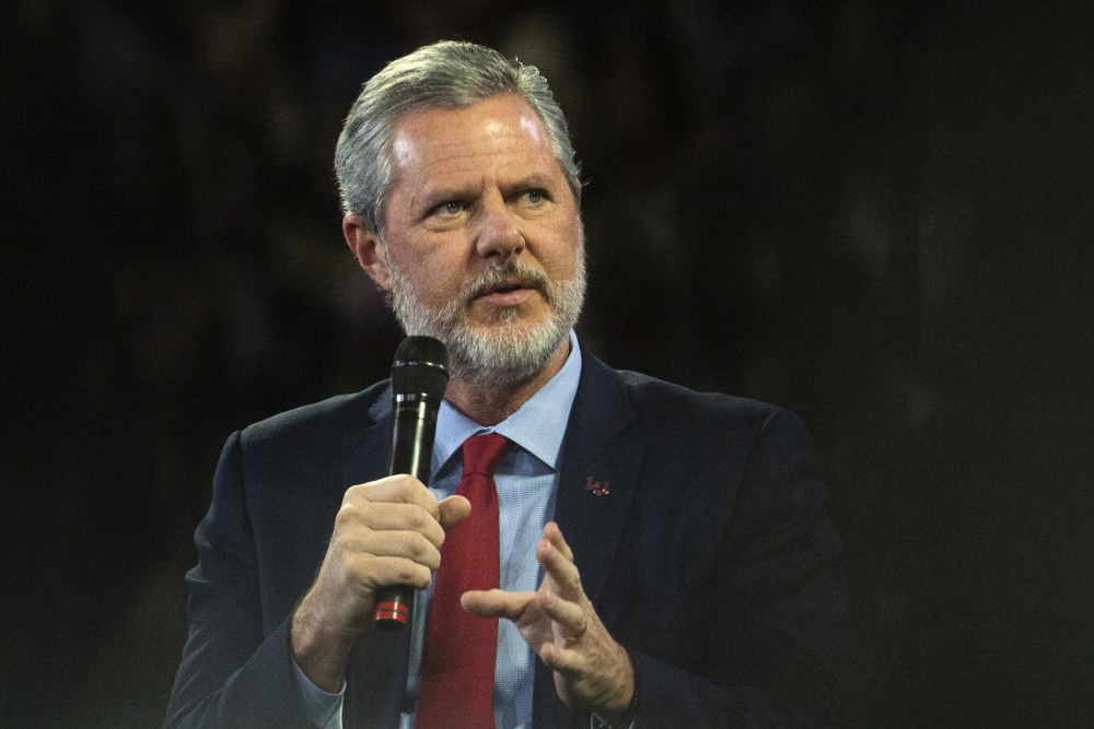 Liberty_University_Falwell_37023