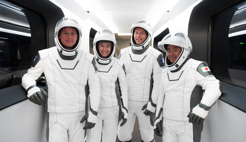 SpaceX_Crew_Launch_72186