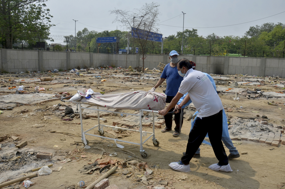 APTOPIX_Virus_Outbreak_India_72616
