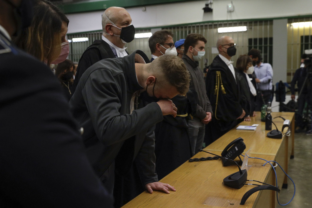 Italy_Police_Slaying_Trial_80095