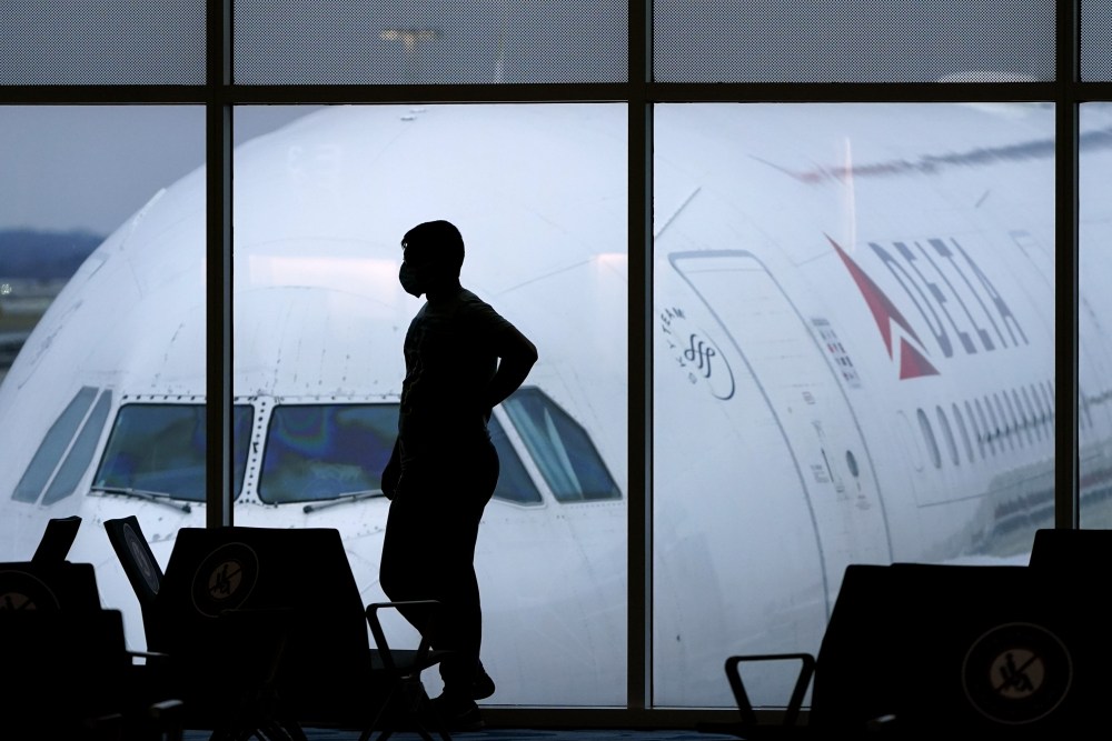 Airlines_Unruly_Passengers_90895