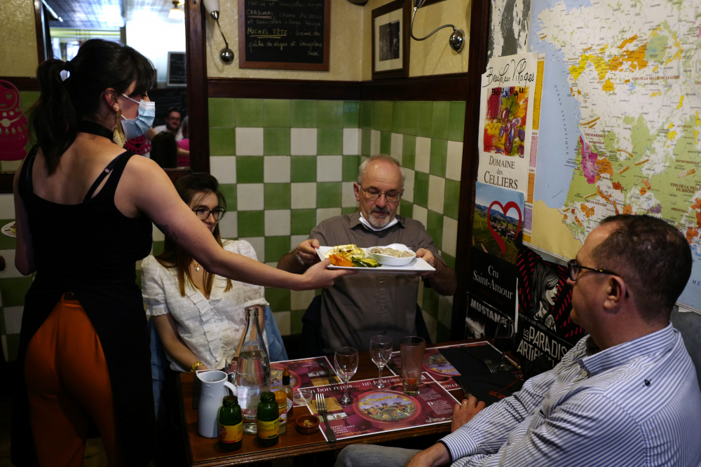 Virus_Outbreak_France_12497