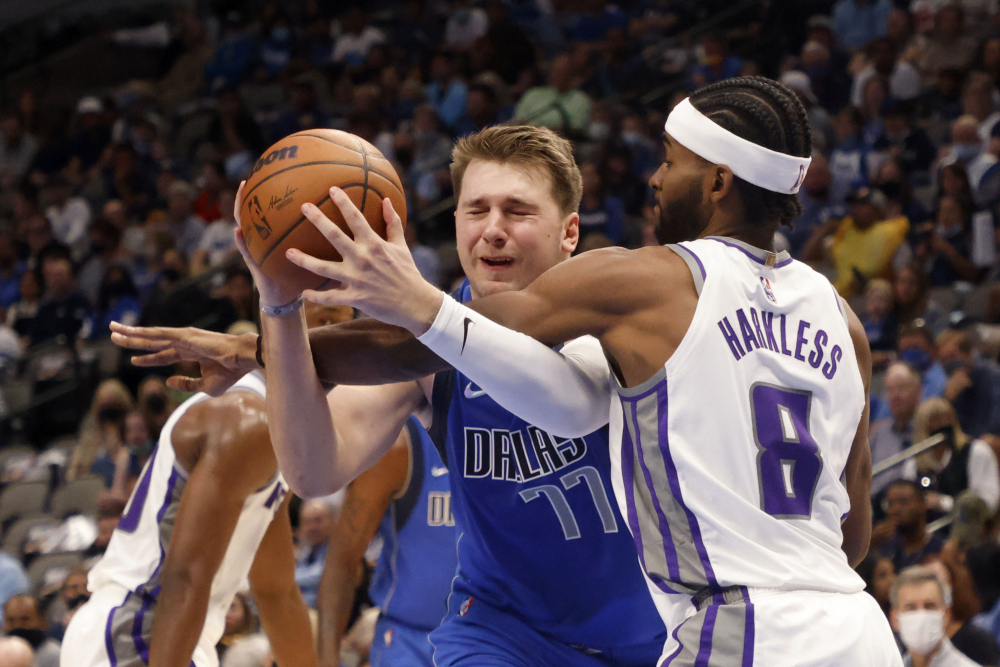 Kings Mavericks Basketball