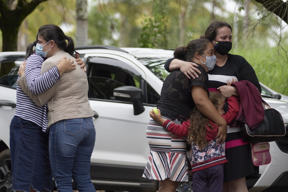 Brazil Deadly Cliff Collapse