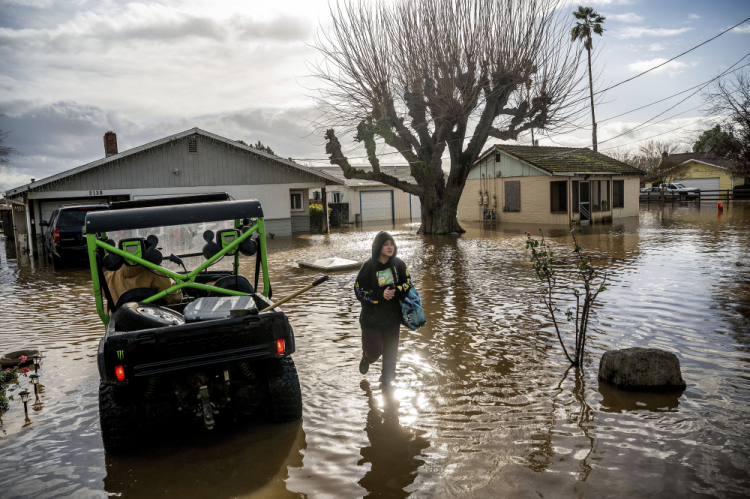 APTOPIX California Storms