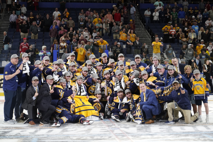 NCAA Quinnipiac Minnesota Hockey