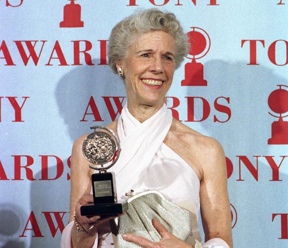 Obit Frances Sternhagen