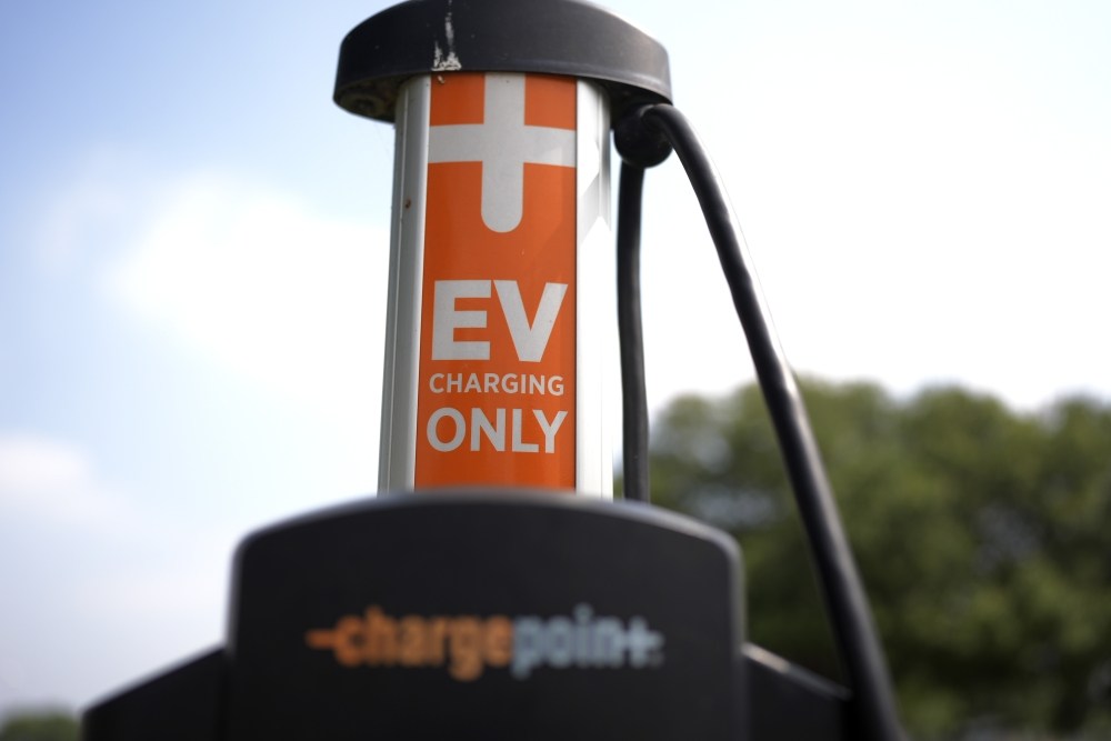 AP Poll Electric Vehicles