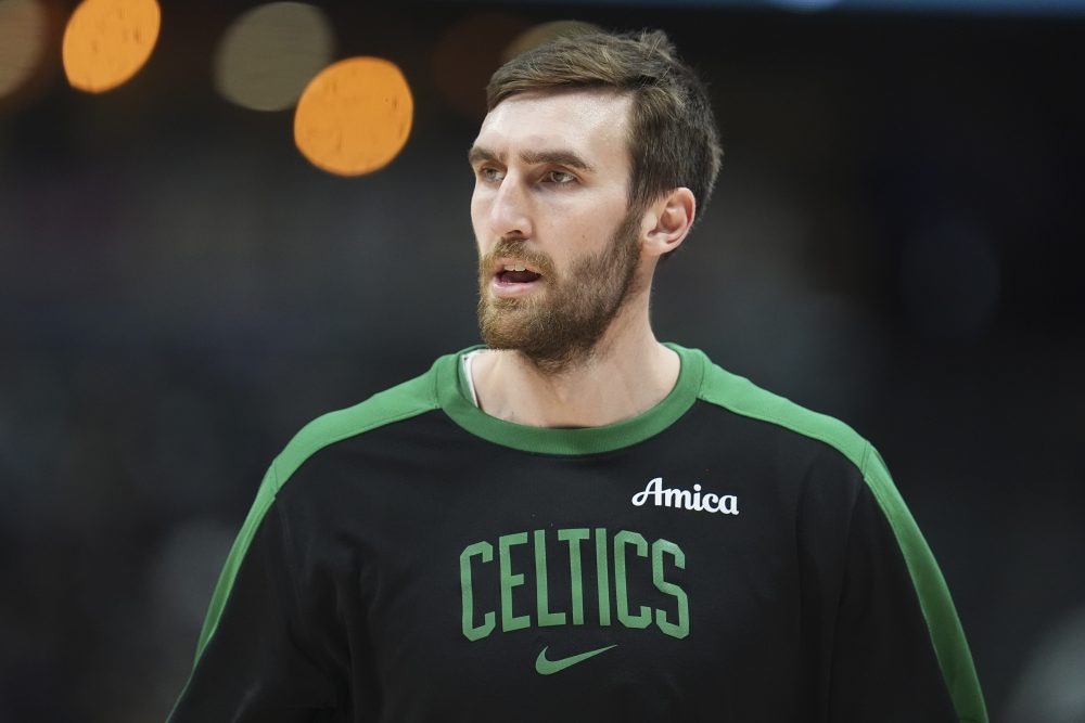 Free Agency Spurs Kornet Basketball